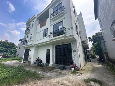Siêu phẩm nhà 3 tầng 30,2m tại phụng châu-chương mỹ-hà nội 0