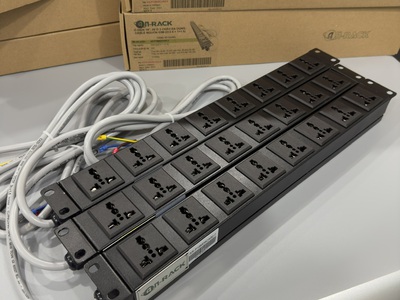 Ổ cắm nguồn PDU 6 ổ cắm 3 chấu có MCB 2P 32A kèm dây nguồn dài 2M hãng Anrack 10
