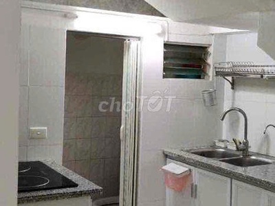 Cho thuê nhà riêng ngõ 2 Vũ Thạnh, Đống Đa 33m x 4T giá 11 triệu, ở NHÓM - GĐ 2
