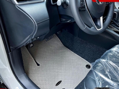 TOYOTA CROSS và chiếc thảm  cứu cánh  mùa mưa bão  1