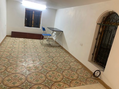 Chính chủ cho thuê nhà 2 tầng ngõ 241 Khâm Thiên, trung tâm quận Đống Đa, Hn 9