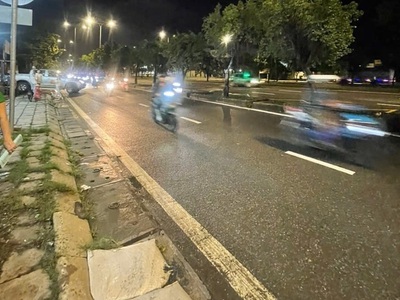 Bán nhà mặt tiền võ văn kiệt, 80m   4x20 , ngay hồ học lãm, khu vip an lạc, chỉ hơn 2 tỷ 3