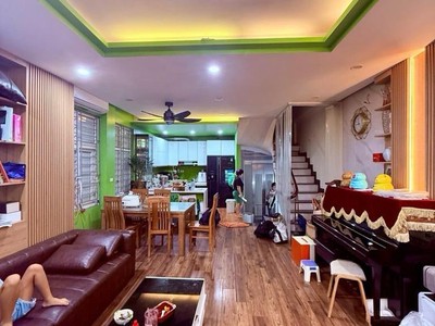 Bán nhà mặt phố hoàng quốc việt 52m2, 6 tầng, mặt tiền 5.2m, kinh doanh đỉnh 0