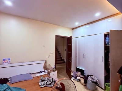 Bán nhà mặt phố hoàng quốc việt 52m2, 6 tầng, mặt tiền 5.2m, kinh doanh đỉnh 4