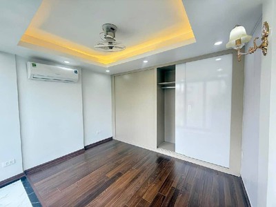 Bán tập thể bạch mai -3 ngủ hai vệ sinh, nhà đẹp ở luôn 1