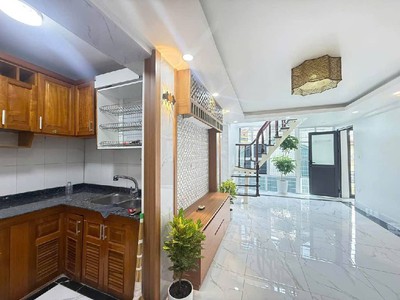 Bán tập thể bạch mai -3 ngủ hai vệ sinh, nhà đẹp ở luôn 2