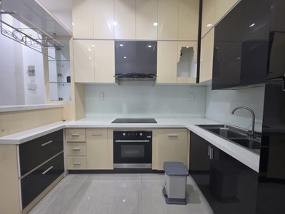 Bán nhà đường 28, cát lái, q.2, dt 76m2, 4 tầng, 3pn, sổ hồng, giá 10.35 tỷ. 3