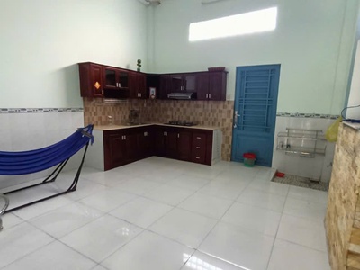 Nhà 9 triệu mới đẹp hưng phú phù hợp văn phòng công ty,dạy học,spa 2