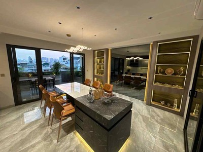 Nhà đẹp ngọc thuỵ, 7 tầng thang máy, mt 5.7m, gara 2 xe 7 chỗ, kinh doanh, full nội thất 2