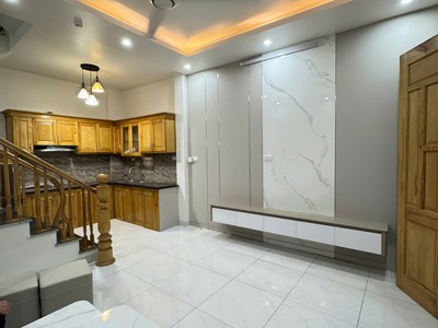 Nhà mặt phố lai xá    1 nhà ra ql32 - diện tích 40m2 - 4 tầng - giá chỉ 8,x  tỷ. 2