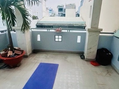 Bán nhà 4 tầng ngay chợ tân hương   đường 8m   sát mt   80m   giá 9.x tỷ 4