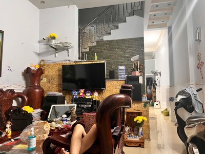 Bán nhà phường linh trung, thủ đức, đường  số 8, 4x15m, 60m2, 2 tầng, 2pn, sh, 5.6 tỷ. 0