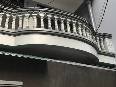 Bán nhà mặt ngõ ô tô đỗ cửa phố  bắc cầu 65m2  4 tầng 7.5 tỷ long biên hà nội. 0