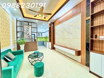 Siêu hiếm bán nhà vũ xuân thiều - 5 tầng - xây mới - ngõ ô tô thông nhỉnh 5 tỷ 0