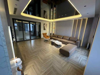 Nhà đẹp ngọc thuỵ, 7 tầng thang máy, mt 5.7m, gara 2 xe 7 chỗ, kinh doanh, full nội thất 1