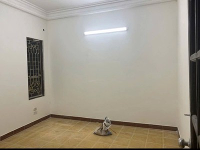 Cho thuê nhà ngõ 117 thái hà 4 tầng x 45m2, 4 ngủ, 3 vệ sinh, 14 triệu 3