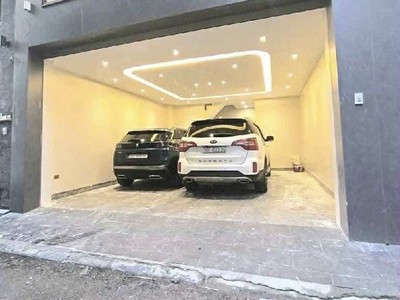 Nhà đẹp ngọc thuỵ, 7 tầng thang máy, mt 5.7m, gara 2 xe 7 chỗ, kinh doanh, full nội thất 0