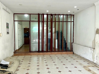 Bán nhà mặt tiền thống nhất - giao lũy bán bích, 4,3x15m, 3 tầng - 4pn, chào 13,9 tỷ. 2