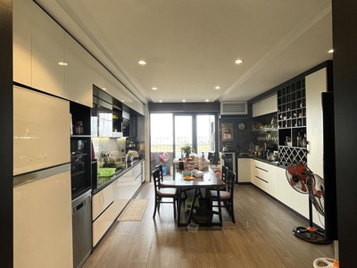 Nhà 8 tầng   mặt tiền quảng ngãi 10.5m   thang máy xịn   giá chỉ 12 tỷ 4
