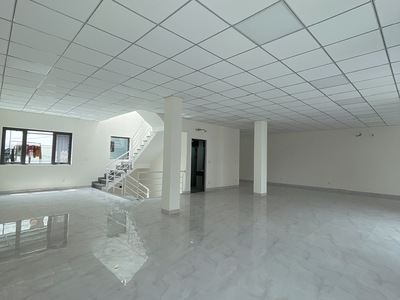 Cho thuê nhà mặt tiền nguyên căn đường lê đinh thám giao duy tân 3 tầng dt 600 m2 3