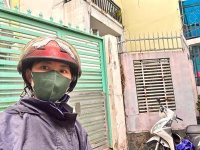 Bán nhà đường đoàn văn bơ- cho thuê pull phòng - 45 triệu mỗi tháng- thông ra tôn đản- xóm chiếu- 1