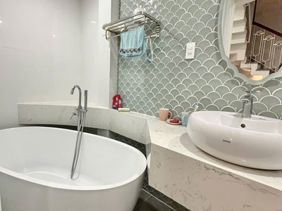 Dương quảng hàm - gò vấp - hxh ngủ nhà - 5 tầng hoàn công đủ - full nội thất - chính chủ bán 9.8 tỷ 2