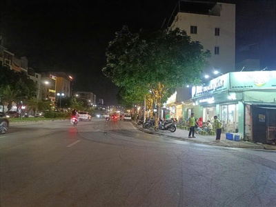 Mặt phố - lô góc - dòng tiền - kinh doanh đỉnh cao bồ đề long biên 0