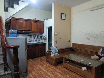 Nhà đẹp dân xây 3 tầng, ngõ ô tô 7 chỗ thông, ngõ nông ngắn. 2