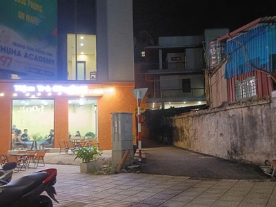 Nhà đẹp dân xây 3 tầng, ngõ ô tô 7 chỗ thông, ngõ nông ngắn. 1