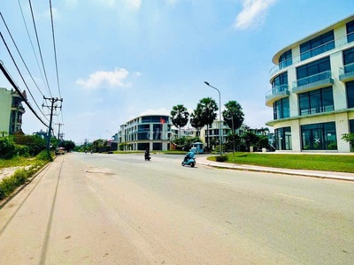 Đất đẹp phân lô đ.bưng ông thoàn   phú hữu, tp. thủ đức   ngay vòng xoay liên phường 2