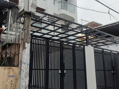 Ngõ thông - ô tô tránh nhà đẹp 5 tầng mới, full nội thất - kinh doanh long biên 0