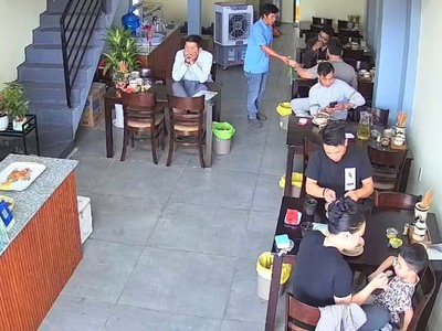 Quận 2 , sang gấp quán bún bò , mb thuê rẻ 26 tr / tháng, mt đường kdc lakeview mt số 170 song hành 4