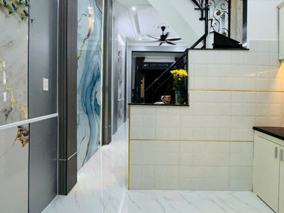 Bán nhà đướng bừi quang là, giá chỉ 4 tỷ 250 triệu, ở ngay, hẻm xe hơi 2