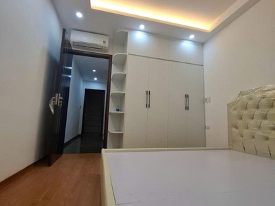 Bán nhà trong ngõ phường việt hưng long biên 3