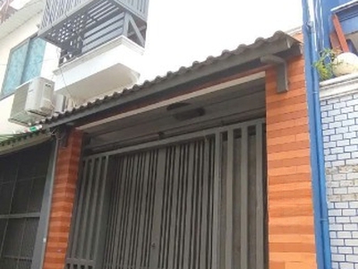 Nhà 2 mặt hẻm trước sau phạm thế hiển p1 q8 0