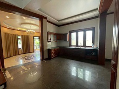 Bán biệt thự đẹp   view biển, phường hạ long 2