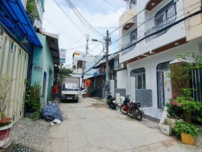 Cặp siêu phẩm 51m  3 tầng mới xây đẹp hẻm 6m thông giá chỉ nhỉnh 5tỷ 1