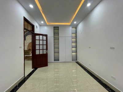 Nhà Khương Trung - Phân Lô - 2 Nhà Ra Phố - Ngõ Thông 2