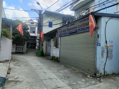 Trục chính ô tô tránh, kinh doanh sầm uất, lô góc, giá đầu tư, dt69m, 100 thổ cư, ôtô vào đât, 3