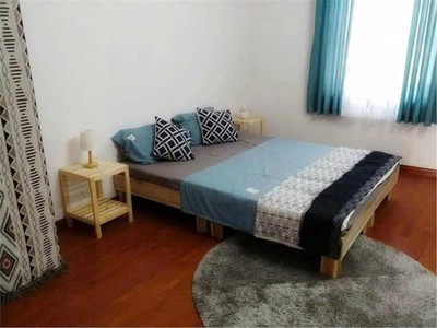 Ngõ ô nông - ô tô - gần phố - gần tttm aeon mail long biên 2