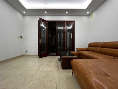 Nhà mưới ở luôn đầu phố ngọc thụy 30m2 x 5 tầng 6.8  tỷ long biên hà nội. 3