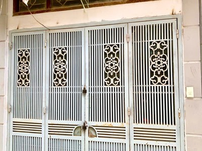 Cho thuê nhà nguyên căn ngõ 20 đại la, 32m2 x 4 tầng, 3 ngủ, 9 triệu.tháng 0
