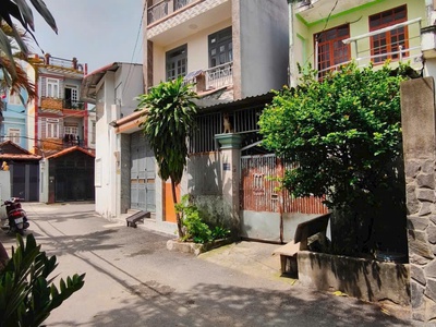 Bán nhà 3 tầng đúc  5x13  hxh tân chánh hiệp 25, q12 1