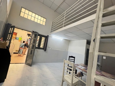Bán nhà trọ-gồm 9 pn- dòng tiền 45 triệu/ tháng- đường đoàn văn bơ- thông ra tôn thất thuyết- 2