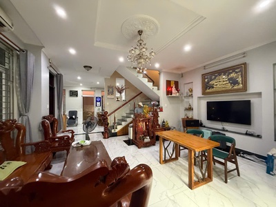 Bán gấp 2 lô đất thạnh lộc 16 giáp chợ cầu đồng ngã tư ga, giá quá tốt, tặng nhà biệt thự 1