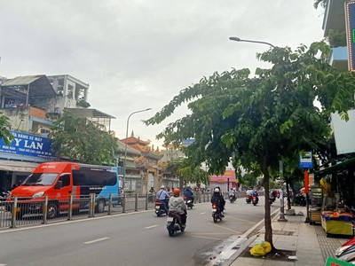 Lũy bán bích 827.9  827.7   60 2 6 10 5.5 tỷ tân thành tp cg  hà k.thph 0824499499 0