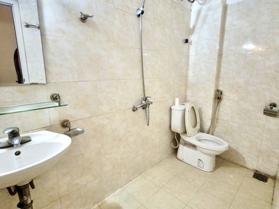 Cầu giấy dt 35m-7,9 tỷ,gần phố,gần hồ,ngõ thông,nhà dân xây đẹp,sổ đỏ hoa hậu 4