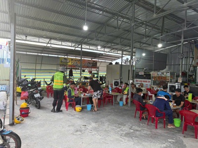 Chính chủ sang quán ăn sáng, cơm, nhậu- cafe- nước các loại 3