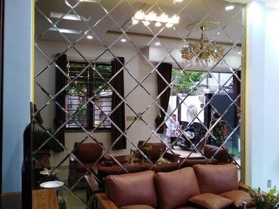 Mẫu gương nghệ thuật trang trí phòng khách độc đáo đẹp mắt 0