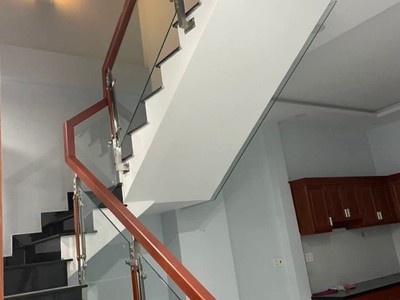 Bán nhà đường số 8, phường trường thọ, thủ đức. dt 80m2, 2 tầng, 2pn, sh, 7.4 tỷ 2